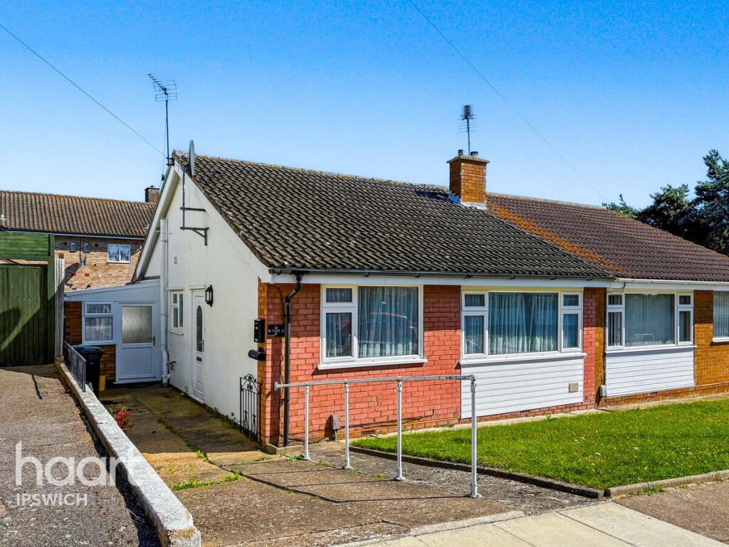 2-bed semi-detached on Janebrook Road, Ipswich, £180,000