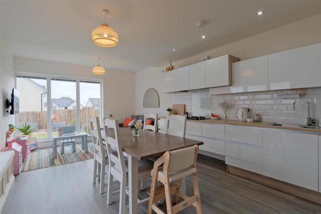 House in Motherwell, South Lanarkshire - View 5