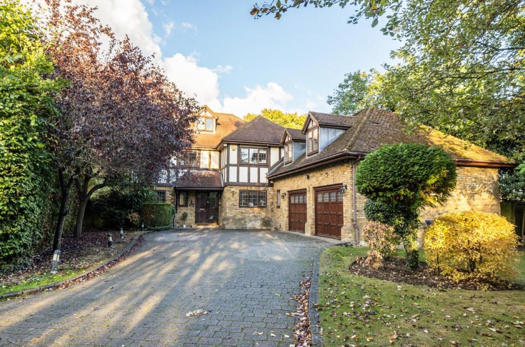 Main image of property: Lynford Close, Arkley