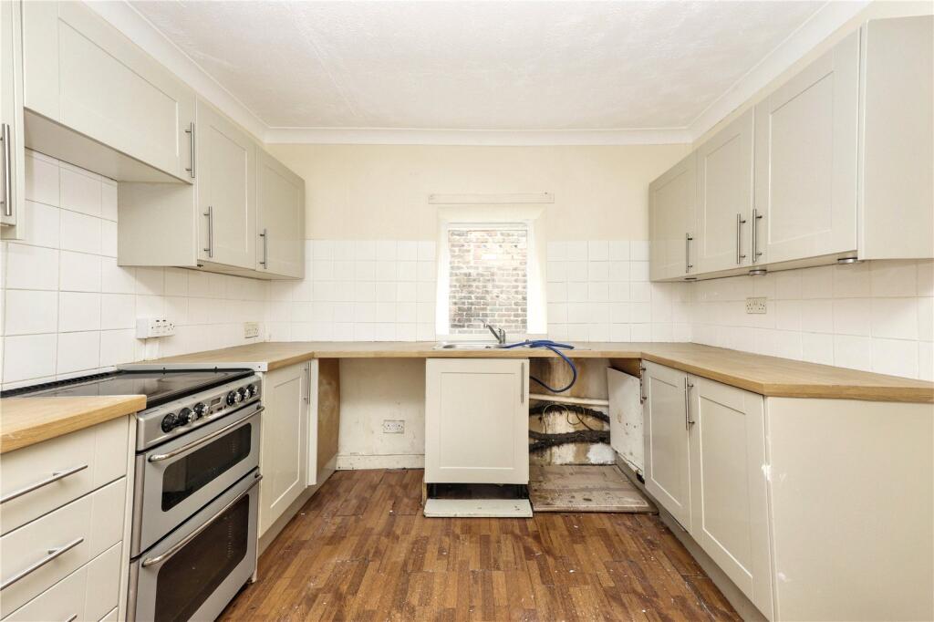 House in Kirkcaldy - View 2