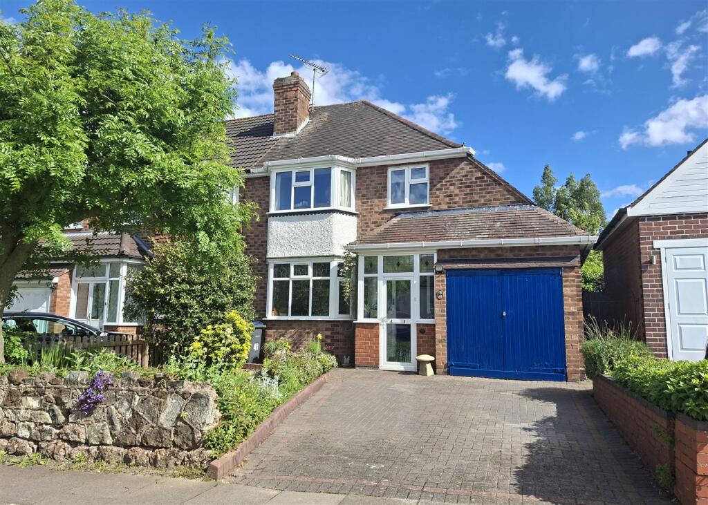 3-bed semi-detached on Manor House Lane, Yardley, Birmingham, £325,000
