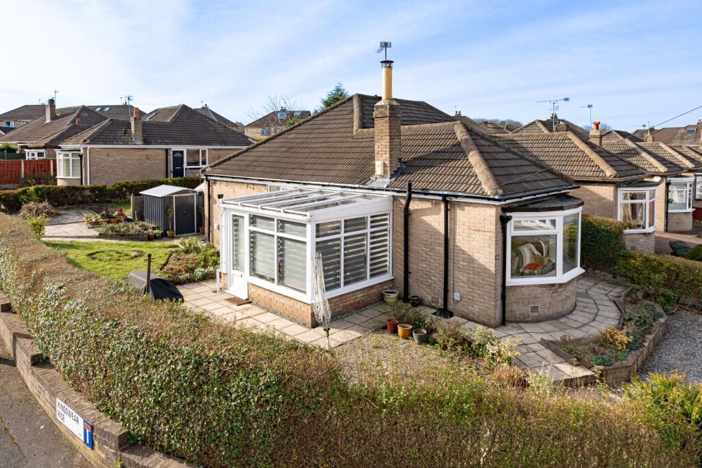 Main image of property: Kingswear Grove, Leeds, West Yorkshire