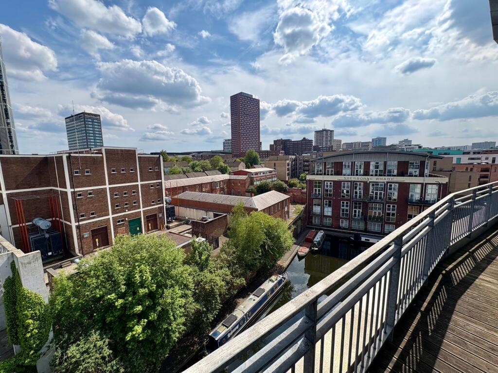 Apartment in Birmingham, Symphony Court, Ladywood - View 3