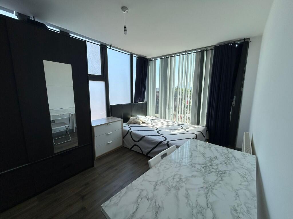 Main image of property: Raven Row, London, E1