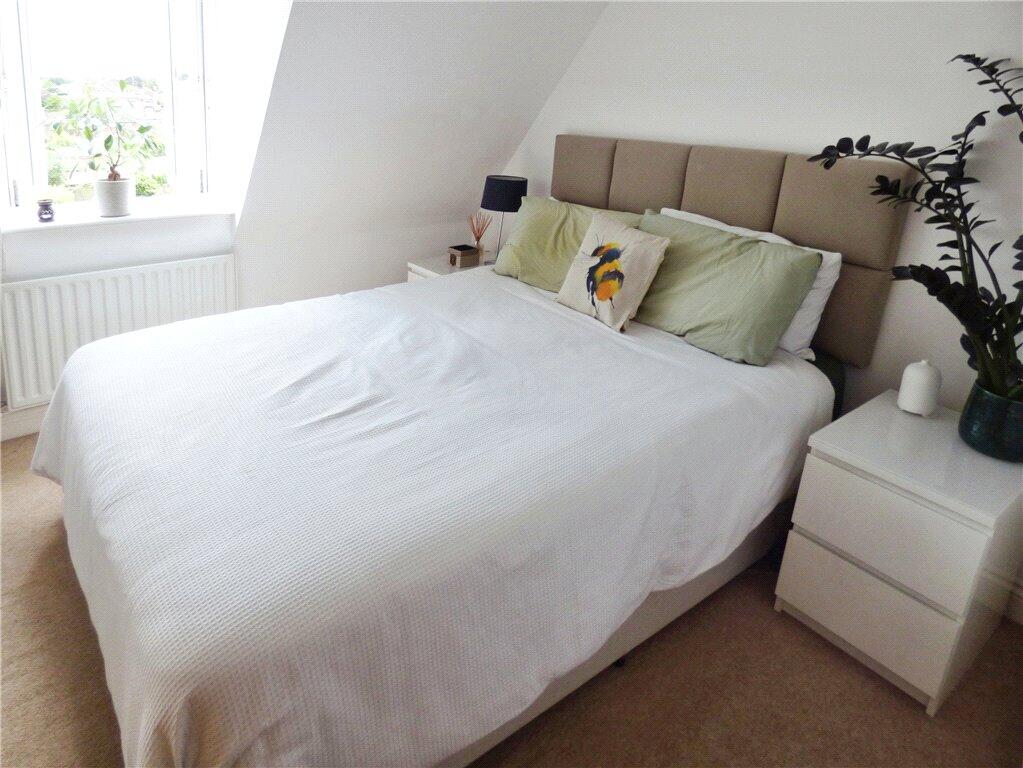 Apartment in Southampton - View 4
