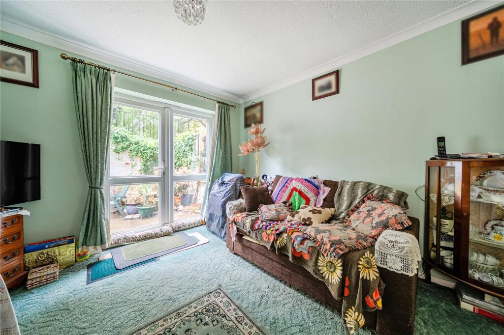 Apartment in London - View 5