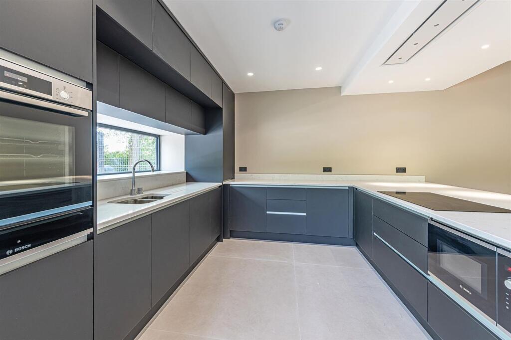 Apartment in Liverpool - View 4