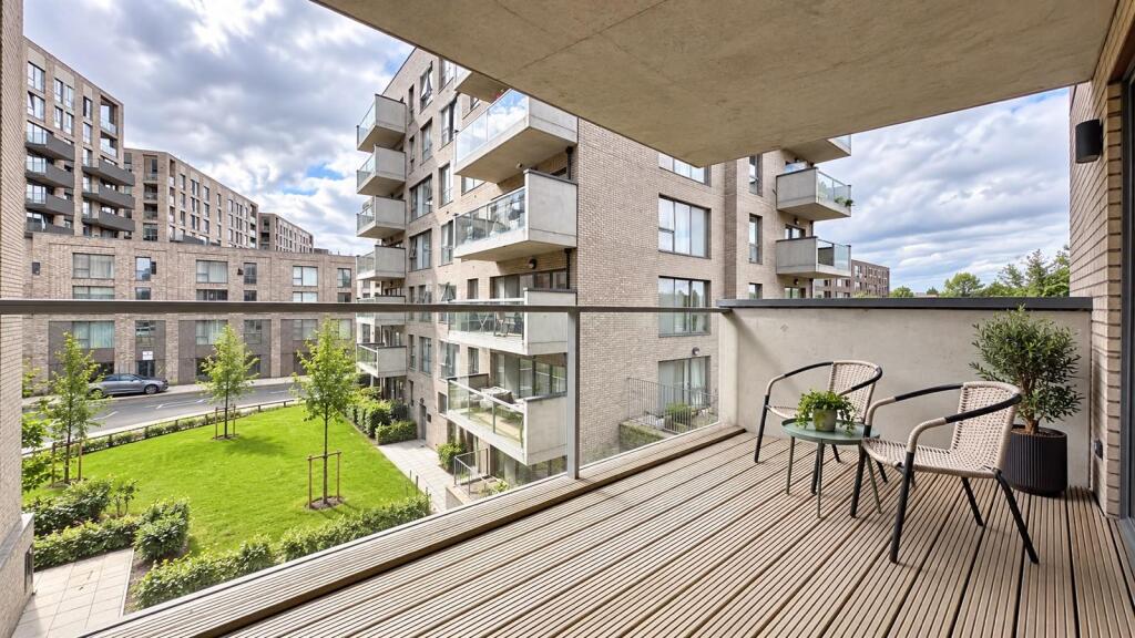 Apartment in London - View 5
