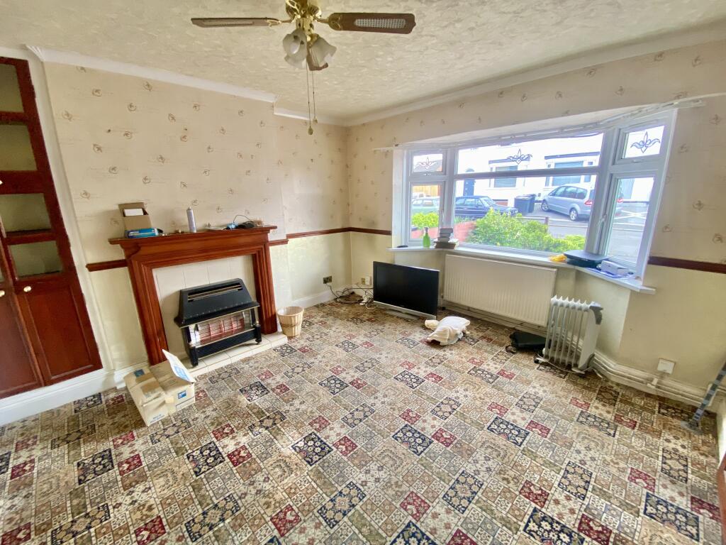 House in Bedworth, Collycroft - View 4