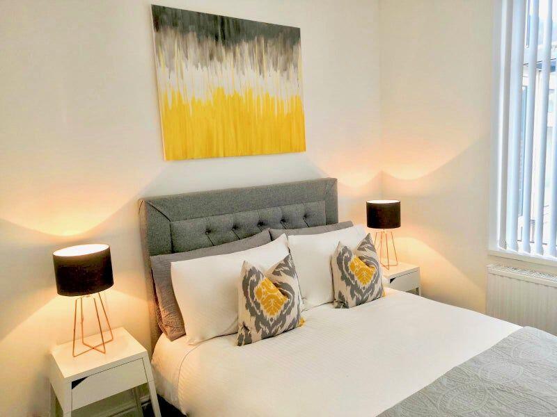 Main image of property: Thynne Street 70 6PH