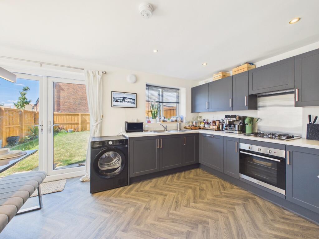 House in Hull - View 3