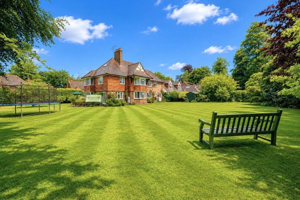 Park View, Aston Clinton,, Aston Clinton