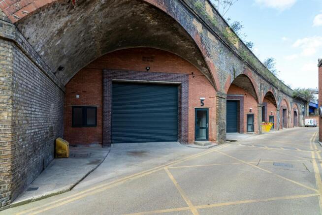 Bermondsey Arches  May 2313.jpg