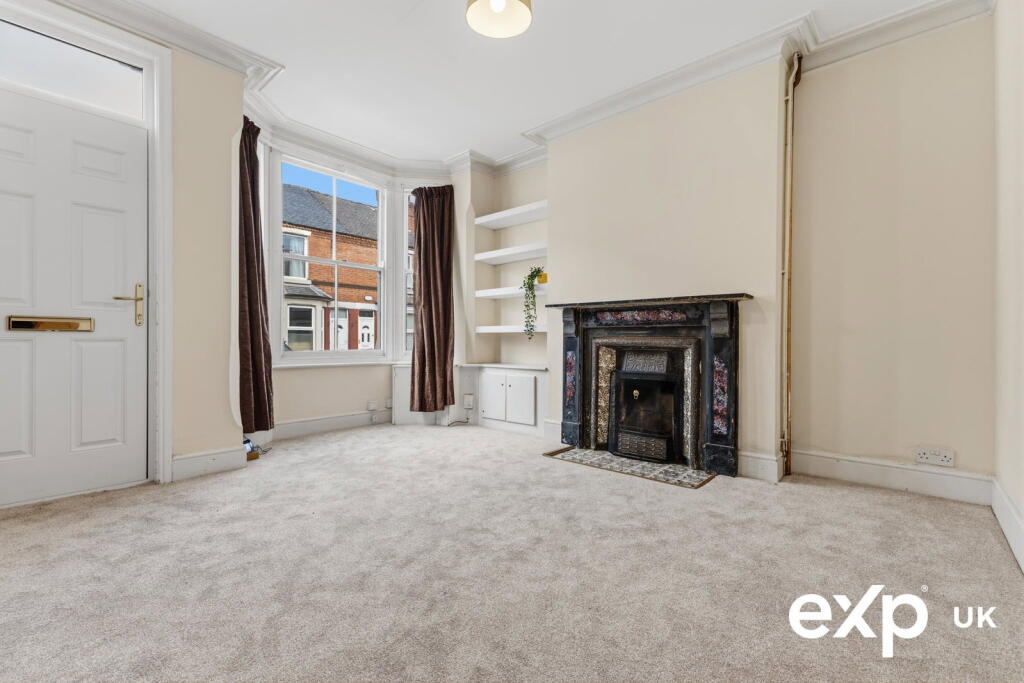 House in Nottingham, Nottinghamshire - View 4