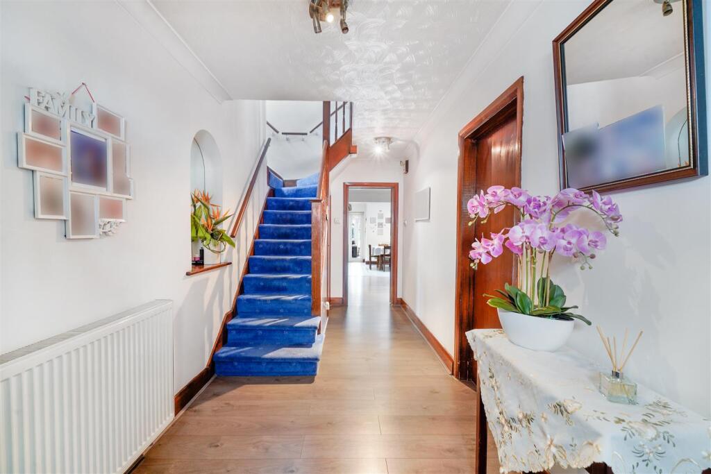 House in Harrow - View 5