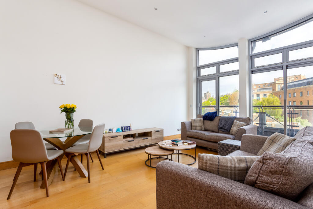 Main image of property: Park Row, Bristol, BS1