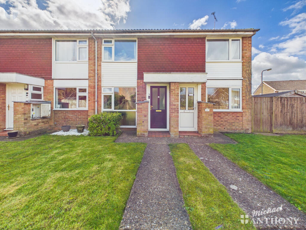 2-bed terraced on Rothschild Avenue, Aston Clinton, £300,000