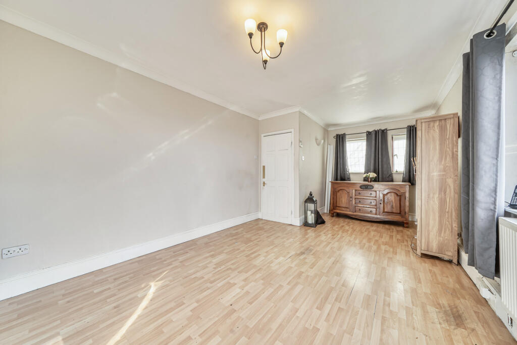 Additional image 4 of Buttershaw Drive, Bradford, BD6 3