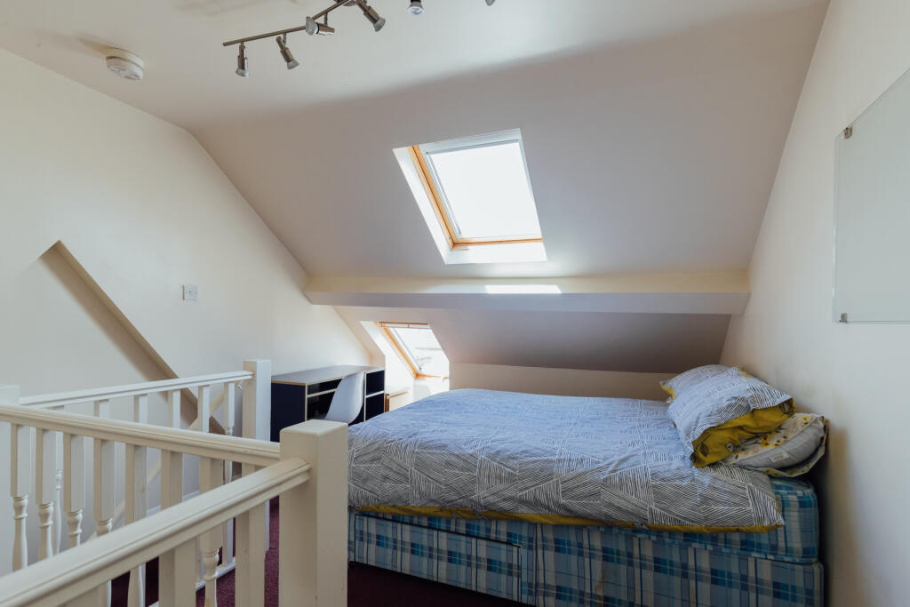 House in Leicester - View 5