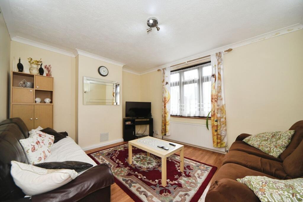 House in London - View 2
