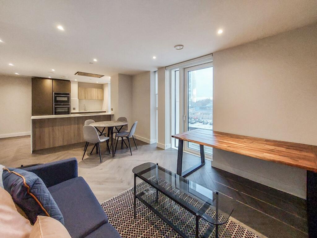 Apartment in Manchester, City Centre - View 3