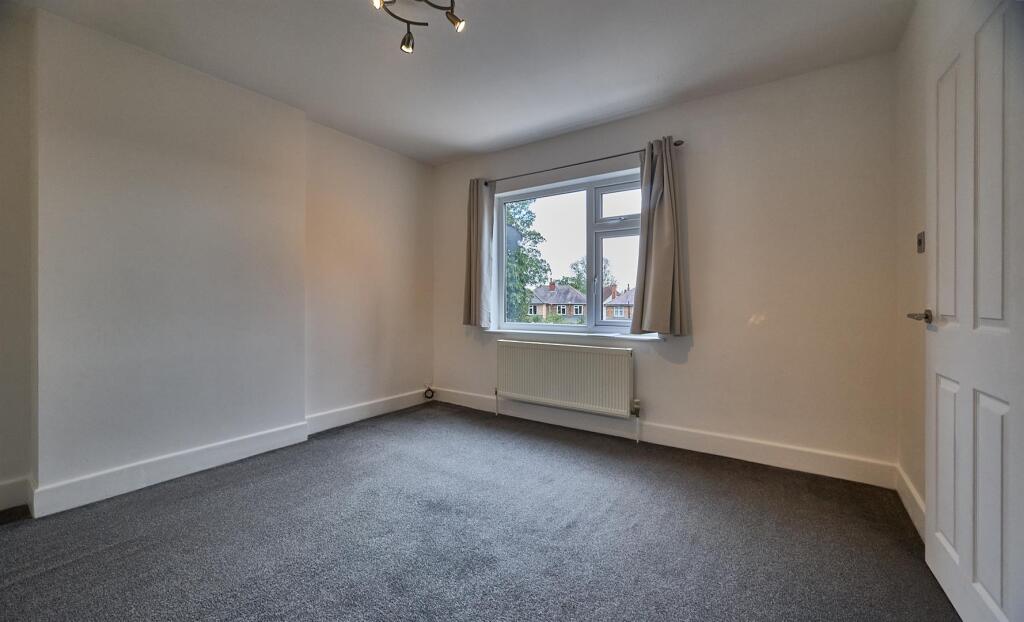 Mount Road, Hinckley photo 4
