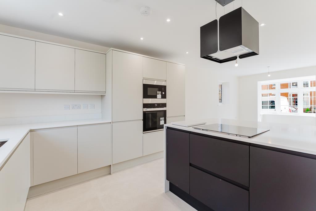 NN14 Rushton Road, Desborough - View 5
