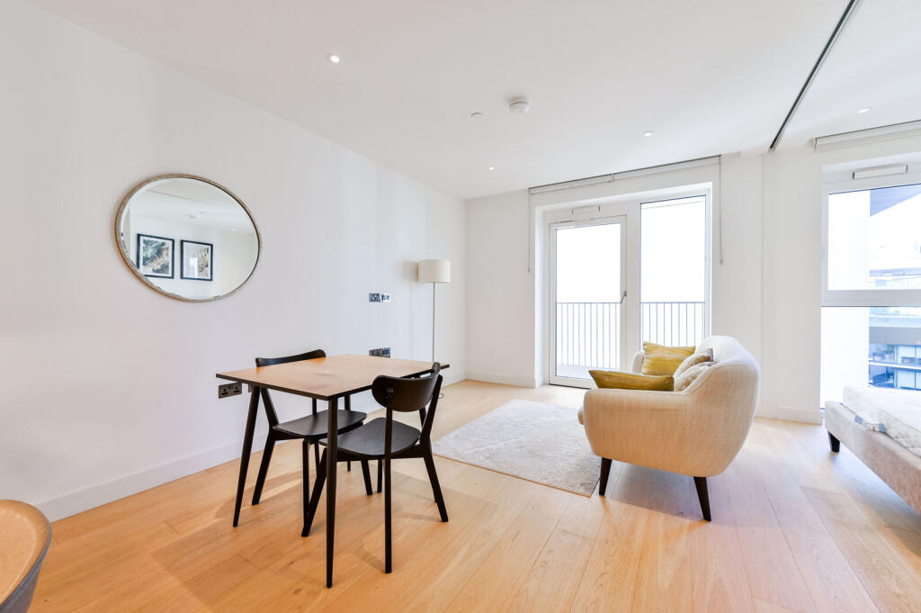 Apartment in London - View 4