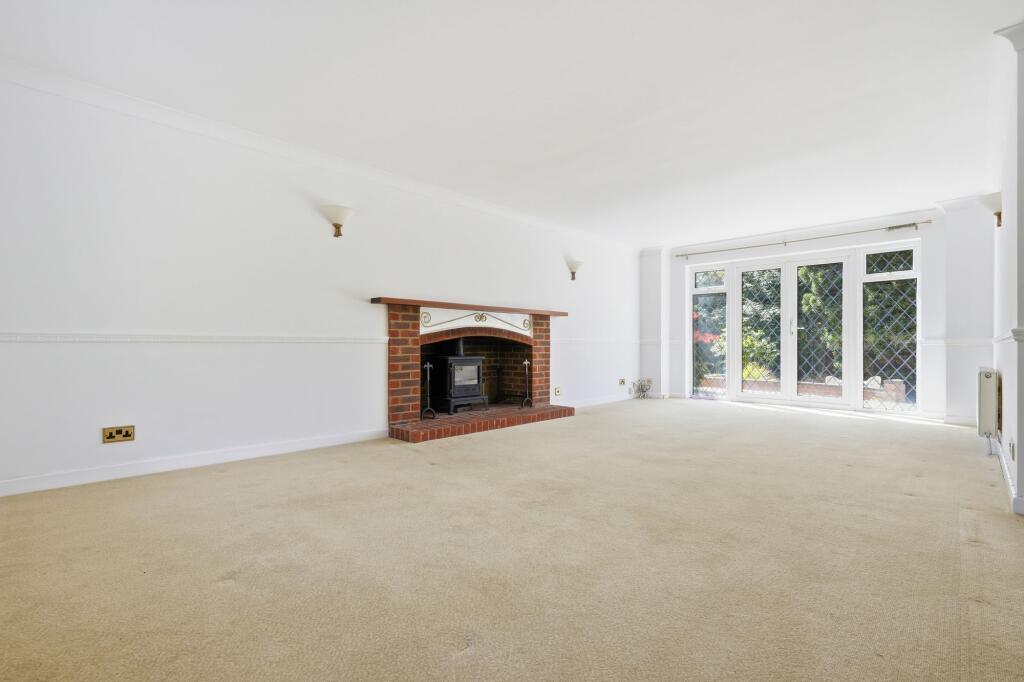 House in Sunninghill - View 2