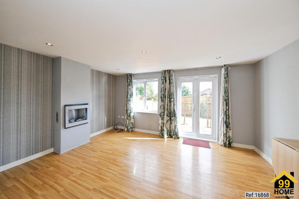 House in Sheffield - View 4