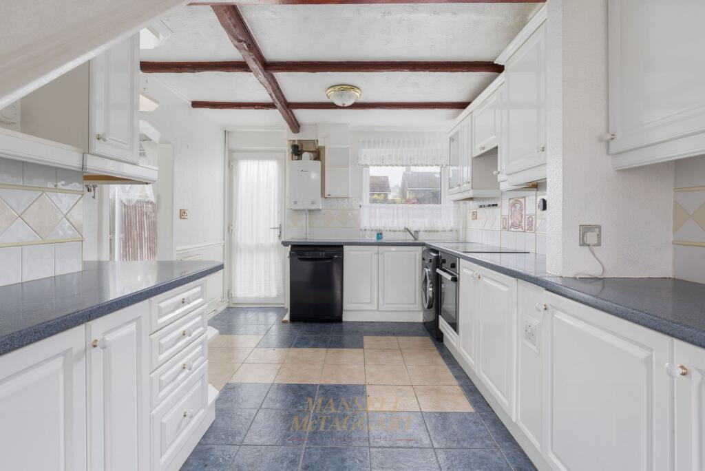 House in Crawley, Tilgate - More