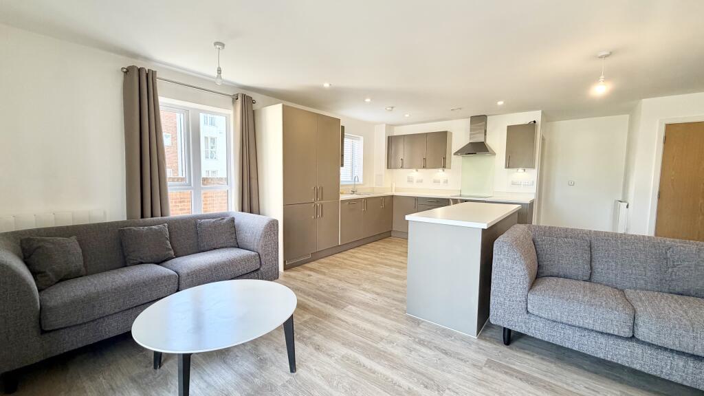 Apartment in Horsham, Colgate - View 4