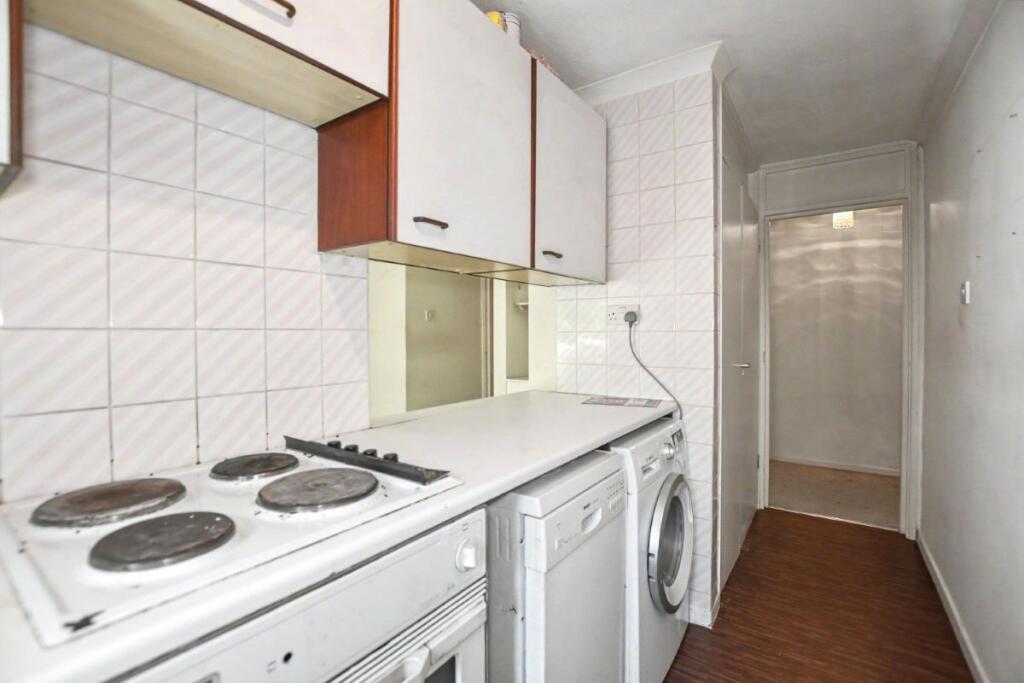 Apartment in London - View 5