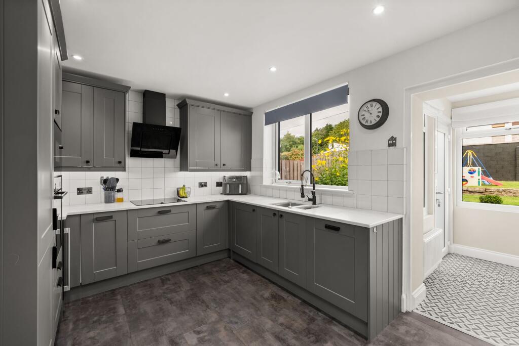 House in Dundee - View 4