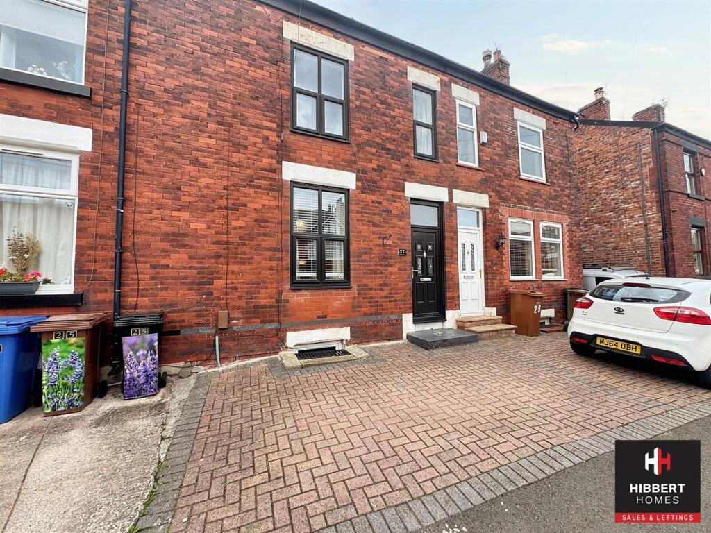 Moorland Road, Stockport, SK2 photo 2