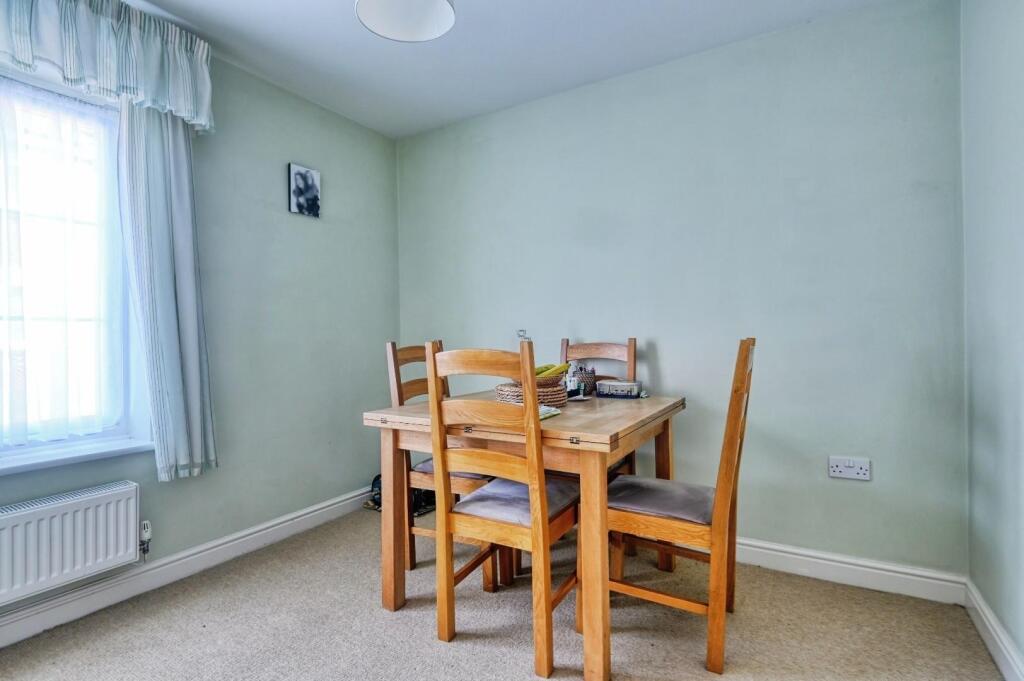 House in Tamworth, Wilnecote - More