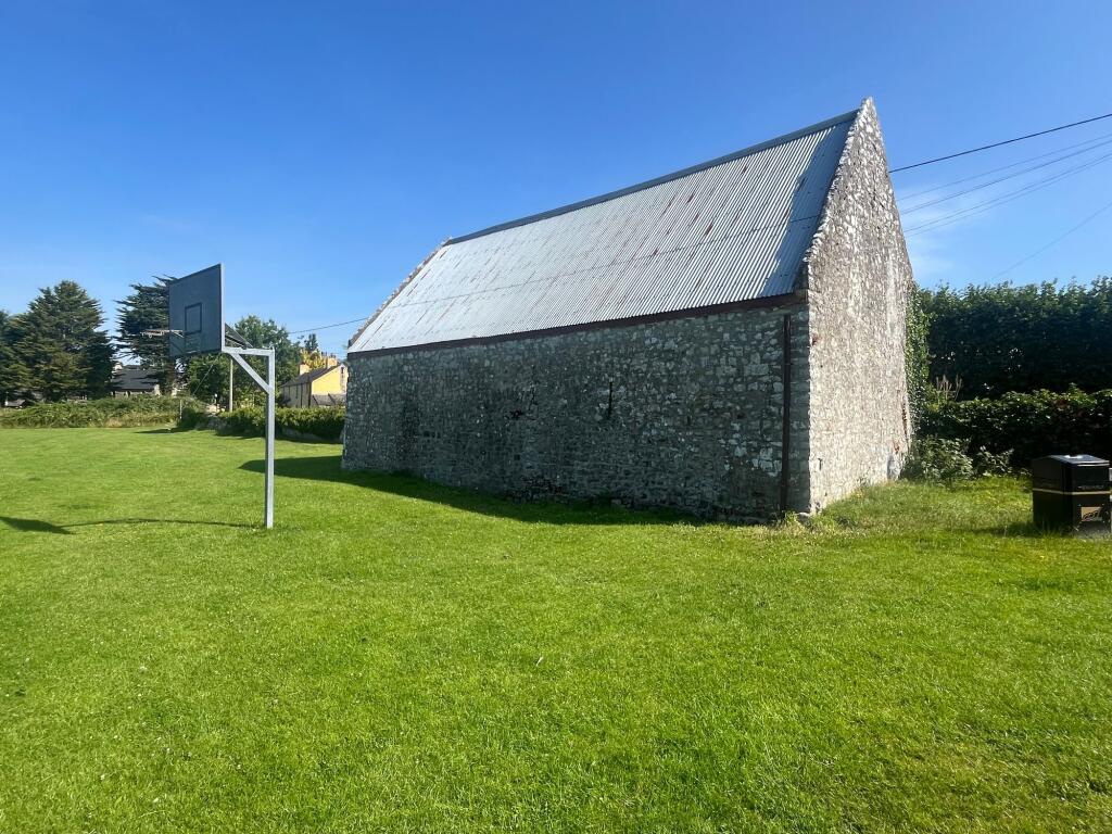 Great House Farm Barn, Llanmaes, The Vale of Glamorgan CF61 2XR photo 2