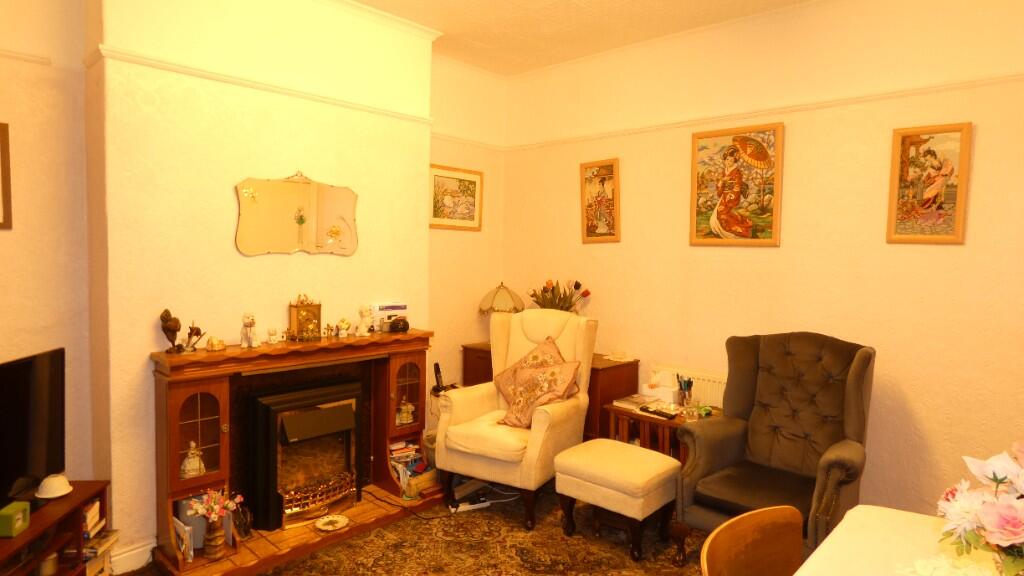 North Terrace, Leeds, West Yorkshire, LS15 photo 4