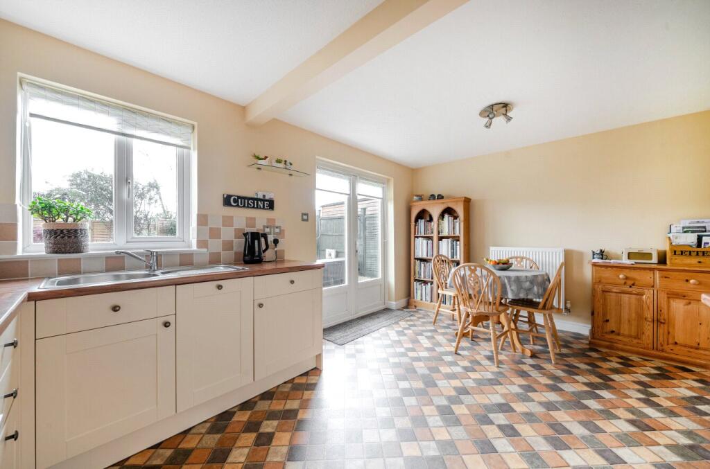 Additional image 4 of Saunters Close, Wincanton, Somerset, BA9