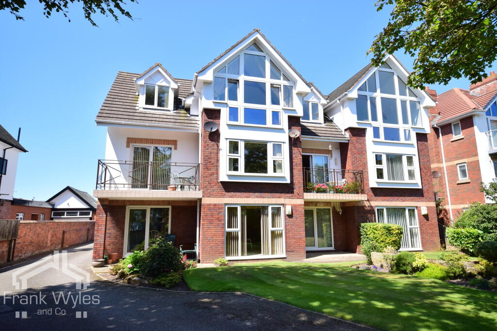 Main image of property: Flat 5, Royal View, 20 Links Gate, Lytham St. Annes, Lancashire