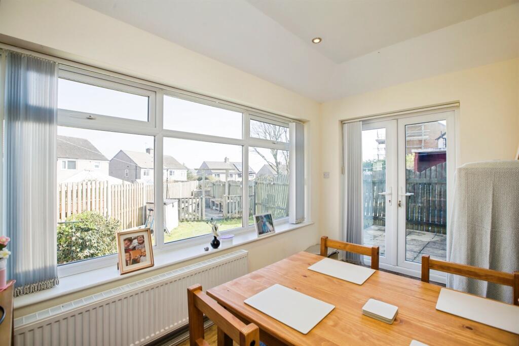 Whitehill Drive, Halifax - View 5