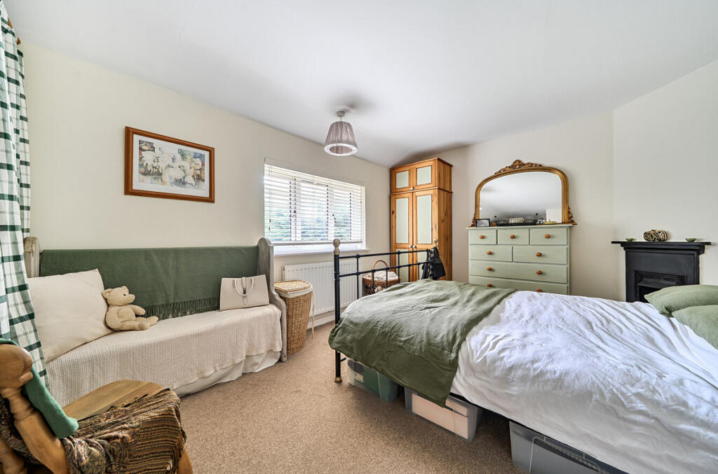 House in Redhill - More