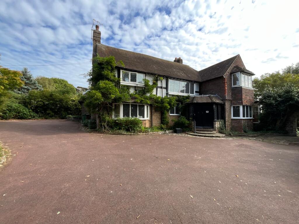 House in Bexhill-on-Sea, Cooden