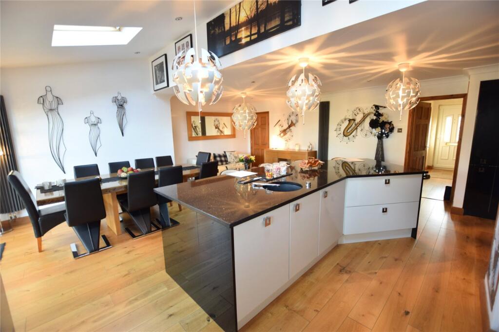 House in Bracknell - View 2