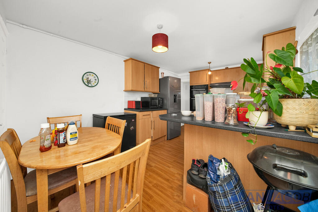 Main image of property: Victoria Road, Romford, RM1