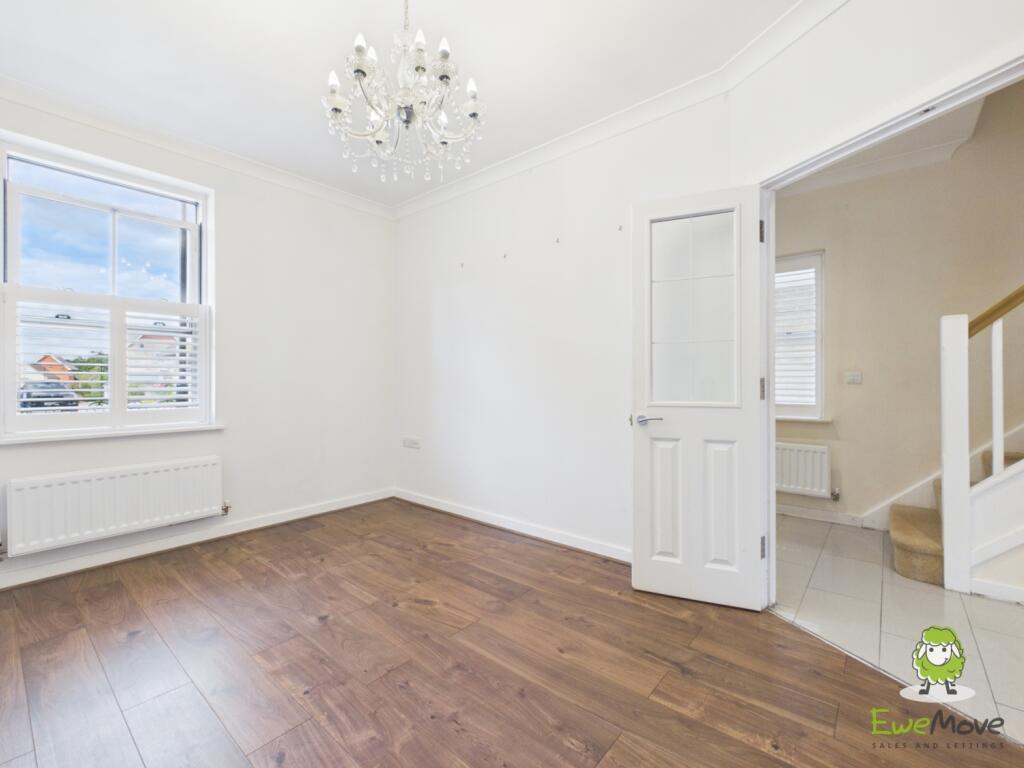 Rockbourne Road, Sherfield-on-Loddon, Hook, Hampshire, RG27 - View 4