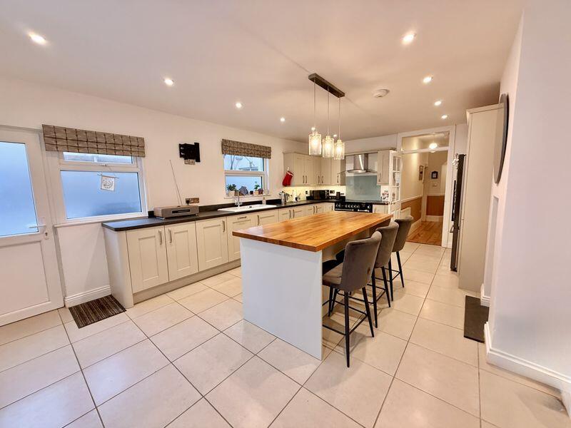 Peverell Park Road, Plymouth show stopping Mid - Terraced Home in the heart of Peverell photo 4