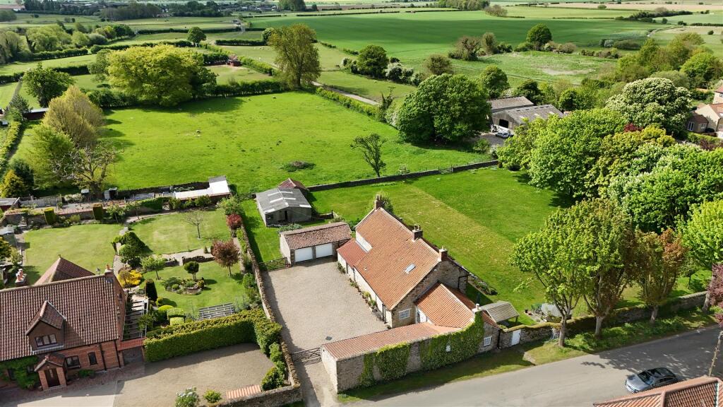 House in York - View 4