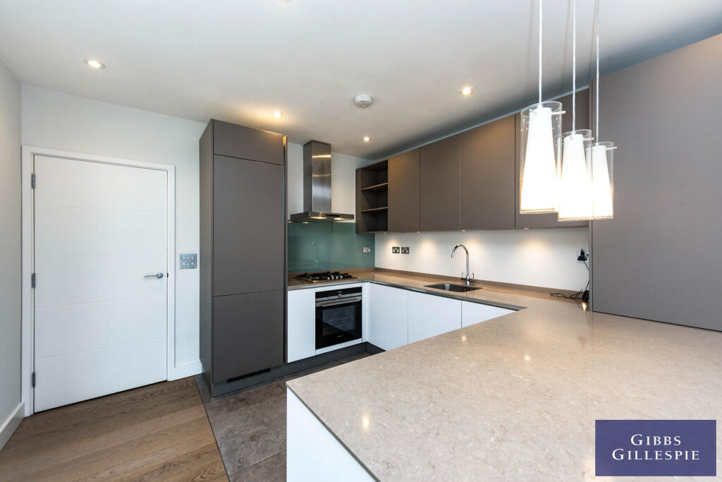 Main image of property: London Road, Brentford, TW8