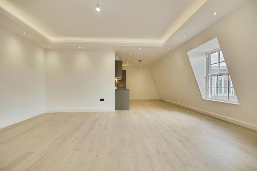 Additional image 5 of Apartment , Theodores Place, Stonehills, Welwyn Garden City